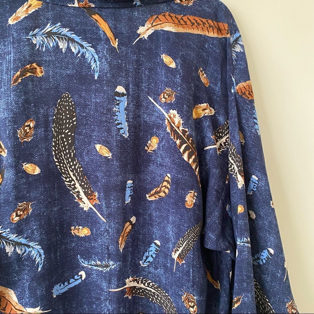 TREASURE & Bond Feather Print Lightweight Summer Kimono (One Size) - Picture 8 of 10
